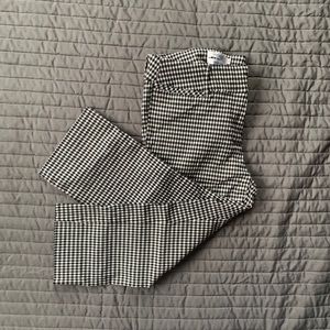 Riki’s women’s capris size 4